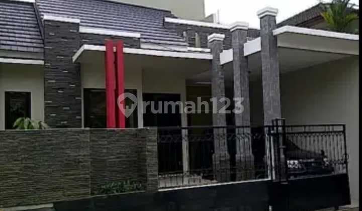 Rumah 2 Lantai Siap Huni dan Terawat di Pondok Kelapa Jakarta Timur