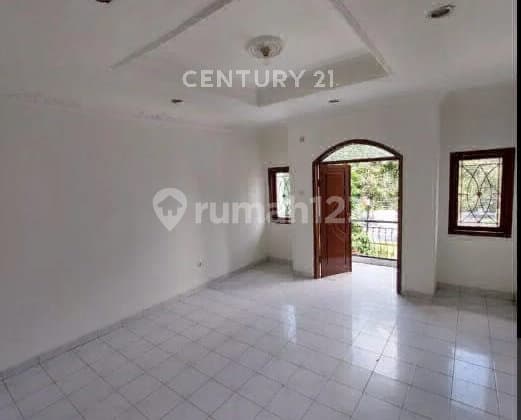 Rumah 3 Lantai Lokasi Satrategis di Sunter Agung S9406