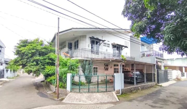 Dijual Rumah 2 Lantai Sektor 1.2 Griya Loka Bsd