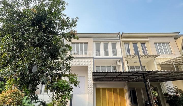 Disewakan Rumah Dalam Cluster Grandwisata Semi Furnished View Taman Hanya 2 Menit Ke Mall Living Grandwisata