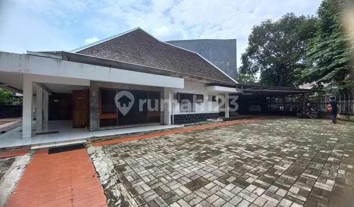 Disewa Cepat Rumah Klasik bisa untuk Kantor/Klinik Lokasi Kebayoran Baru