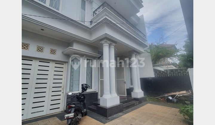 Cheap for Rent 5 Bedroom House Location Pondok Indah