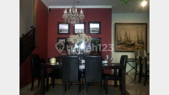 For Sale Cheap Fast 3.5 Story House Menteng Central Jakarta