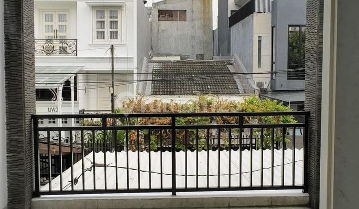 Dijual Cepat Murah Rumah 2 Lantai Pondok Indah