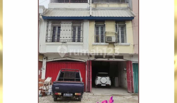 For Sale: Shop House in Taman Palem Lestari, Front of Market, suitable for Office, Warehouse, Home Industry, strategic location