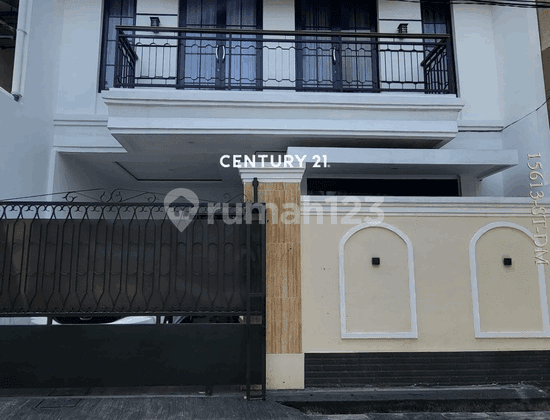 Dijual Rumah American Classic Siap Huni di Pamulang