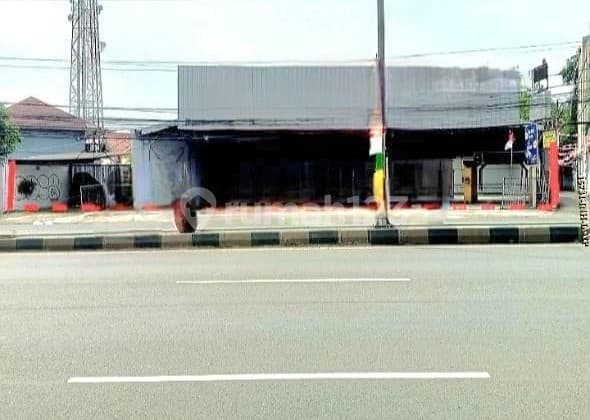 For Sale Fast Commercial Space on Main Road Strategic Location