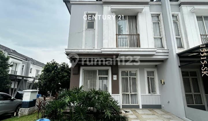 For Sale Inside Hook House in The Savia Cluster BSD City Tangsel