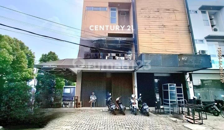 Disewakan Ruko Bekas Dunkin di Area Pesanggrahan