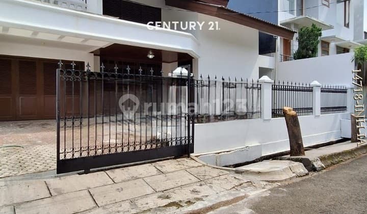 For Rent Spacious Comfortable Residence Near Mall In Pondok Indah