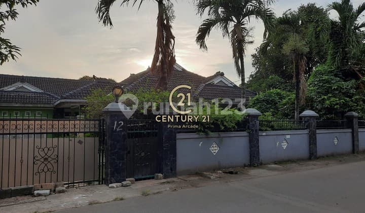 Rumah Luas Hitung Tanah Lokasi Strategis Nempel Bintaro Sektor 7