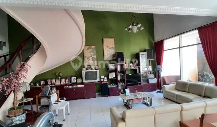 Rumah SHM 2 Lantai Luas Tanah Besar di Baladewa Sayap Pajajaran