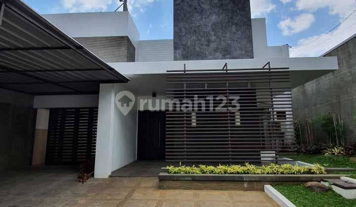 Rumah SHM 3 Kamar Tidur di Setra Indah Bandung Utara