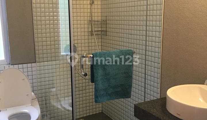 Rumah Villa di Dago Village Sangat Terawat Siap Huni