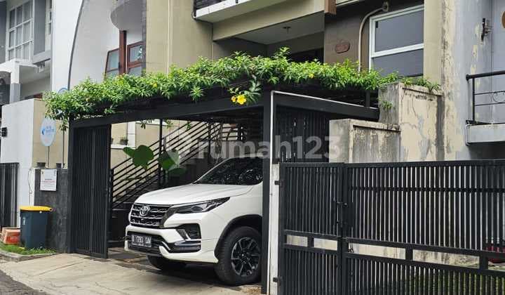 Rumah Minimalis Di Setraduta Lokasi Asri, Siap Huni