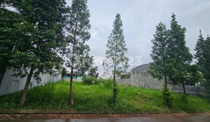 Barang Bagus! Kavling Setraduta Luas ±215 M² Lokasi Ditengah