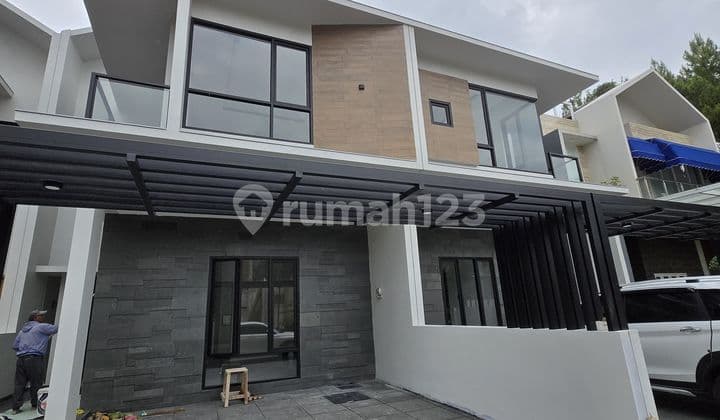 Rumah Baru Minimalis Modern di Gegerkalong