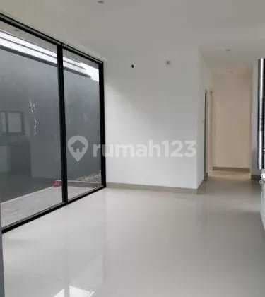 Rumah 1 Lantai Siap Huni di Dekat Tol Margaasih Kopo