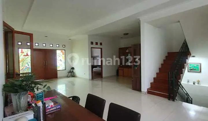 Rumah Bagus Terawat Siap Huni di Sayap Riau Bandung