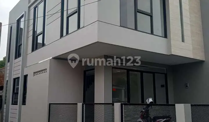 RUMAH BARU 2 Lantai Hook di Leuwi sari 1