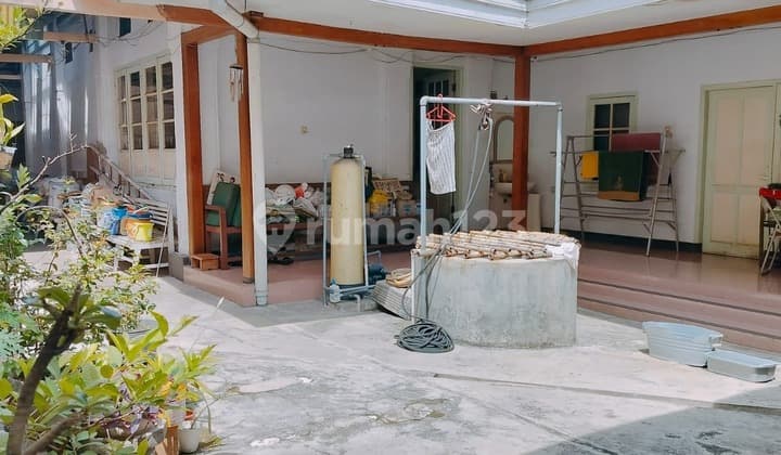 Rumah Tinggal Luas Terawat Jl. Gatot Subroto