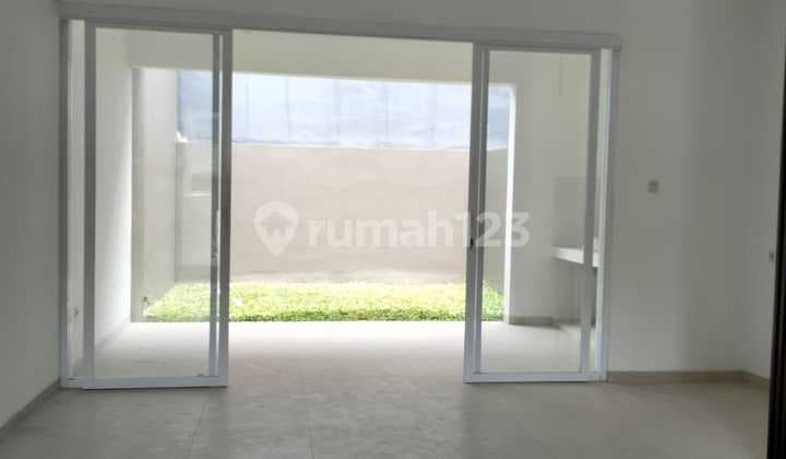 Dijual Rumah 2 Lantai di Ciwaruga Bandung