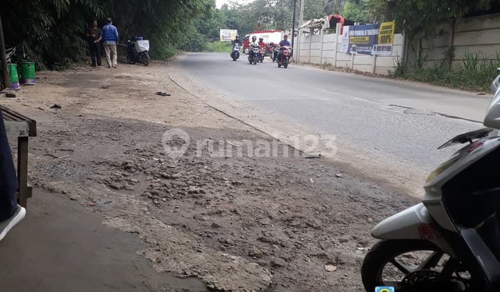 Tanah datar pinggir jalan besar siap dibangun