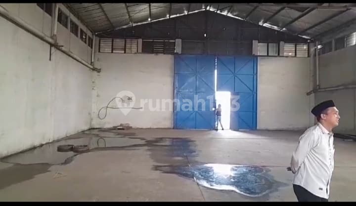 Dijual Gudang Strategis Dekat Exit To