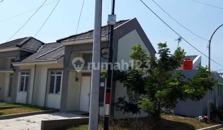 Rumah Blm Pernah Dihuni di Komplek Orchidea Tanjungpura, Karawang Barat