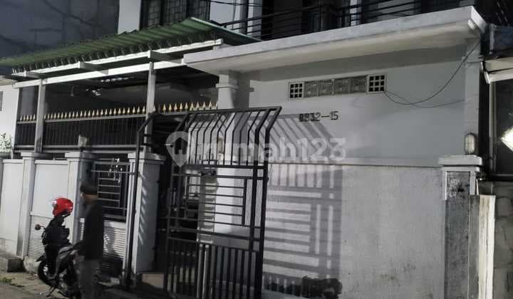 Rumah Bagus Siap Huni Jalan Besar Security 24 Jam Babas Banjir.