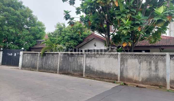 Rumah Dua Lantai Harga Murah Dijual Via Lelang