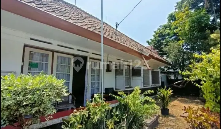 Well-Maintained House on Riau Street, Re. Marthadinata, Bandung