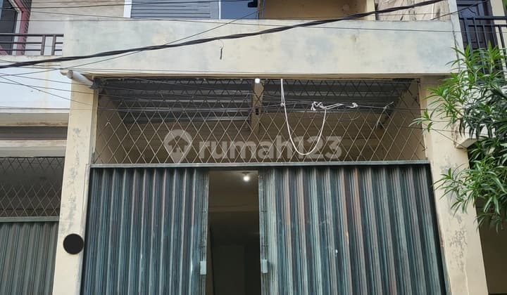 For Sale Quick 2.5-Story Shop House in Cengkareng Indah, Kapuk