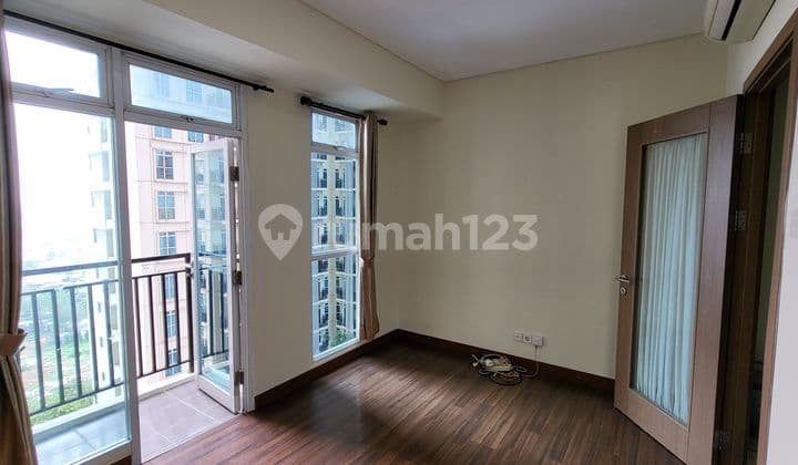 Apartemen baru Puri Orchard 1 BR dekat ke Puri Indah