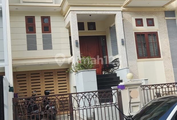 Luxury 3.5-Story Fully Furnished House in Green Garden, Kembangan