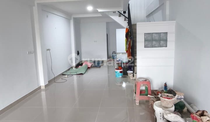 For Sale Fast New 2-Story Shop Strategically Located and Busy in Poris Indah