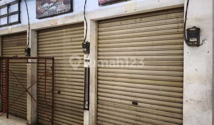 Kios Gandeng Di Smart Market, Daan Mogot, Kota Tangerang