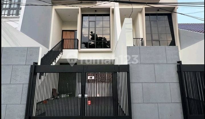 Dijual Cepat Rumah Baru 3 Lantai Di Tomang, Jakarta Barat