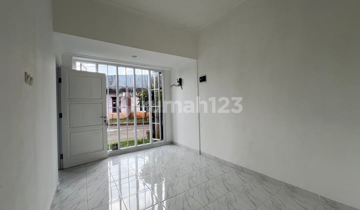 Nempel Bsd Unit Paling Bagus Di Kompleks Baru Renov Siap Huni Rapih Nyaman 1.5 Lantai Di Legok The Green Residence