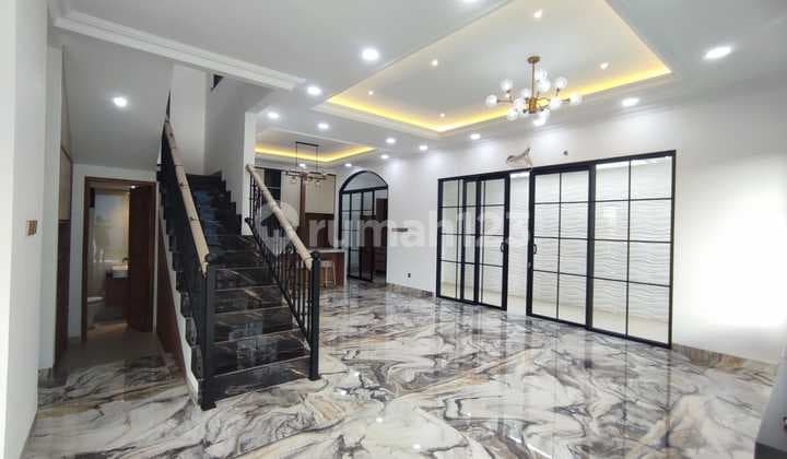 Rumah Sudut Bagus Bangunan Mandiri Di Alam Sutera