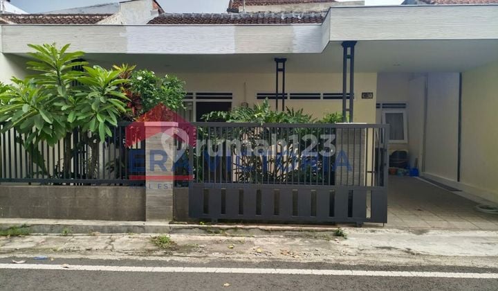 Rumah 4 kamar dekat SMAN 7 dan Kampus Ternama