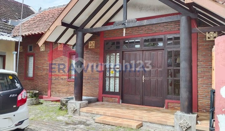 Rumah 3 Kamar Ada Aula Cocok untuk Kantor/Usaha