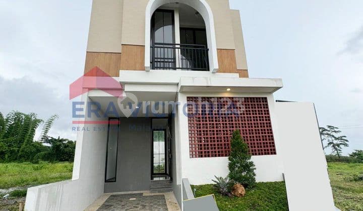 Rumah 2 Lantai 3 Kamar Dalam Cluster Spacio Vbt