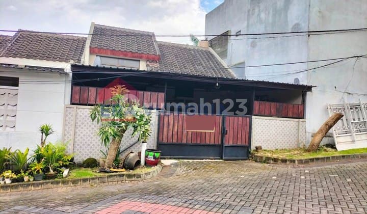 Rumah Di De Cassablanca Dekat Dengan Exit Tol Malang