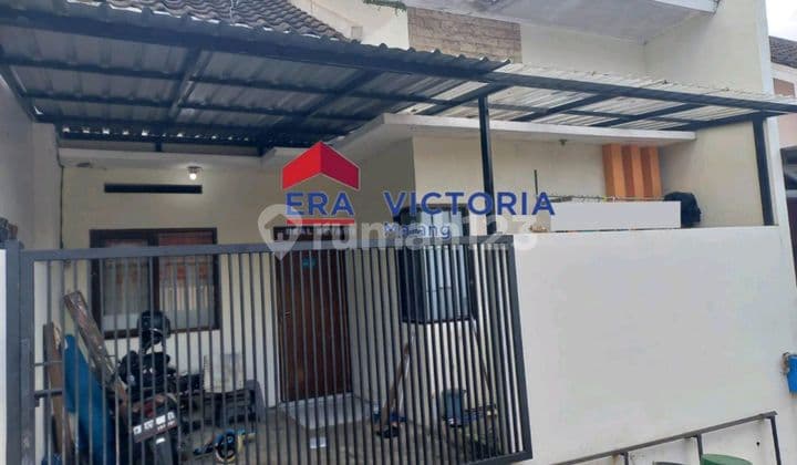 Rumah Minimalis Dekat Kampus Brawijaya, Polinema, Asia