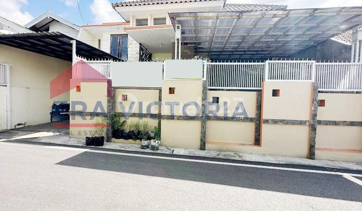 Rumah Full Furnished Tengah Kota Dekat Sman 7