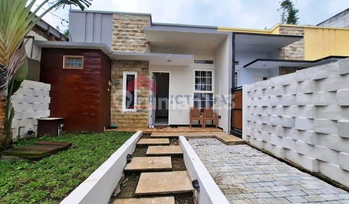 Rumah Villa di Kota Batu Malang Siap Huni Perabotan Lengkap