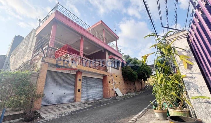 Rumah di Klojen Malang Kota Dekat Sekolahan Lokasi Strategis