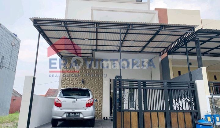 Rumah Siap Huni 2 Lantai Dekat Kampus Ada Perabotan Lengkap