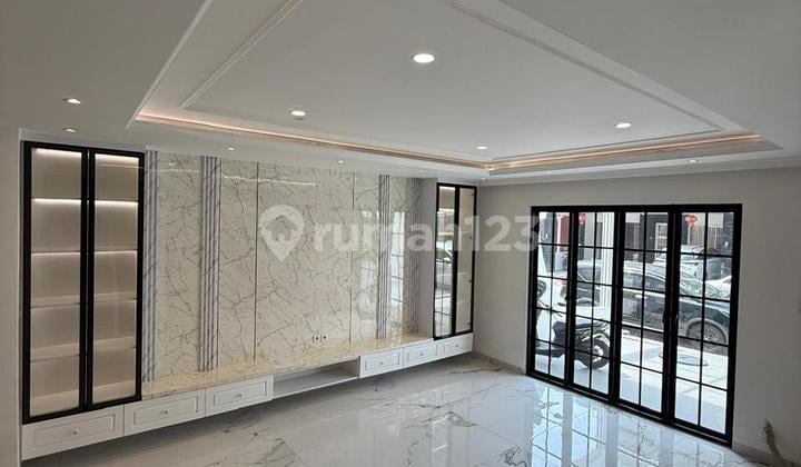 Dijual Rumah Bagus Rapi 8X15 Siap Huni di Golflake